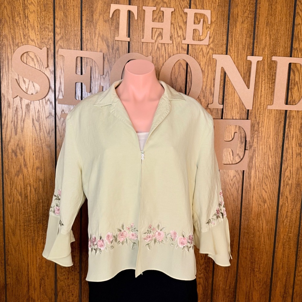 Plaza South Blouse Womens 18W Green Floral Embroidered Linen Blend Ruffle Cuff